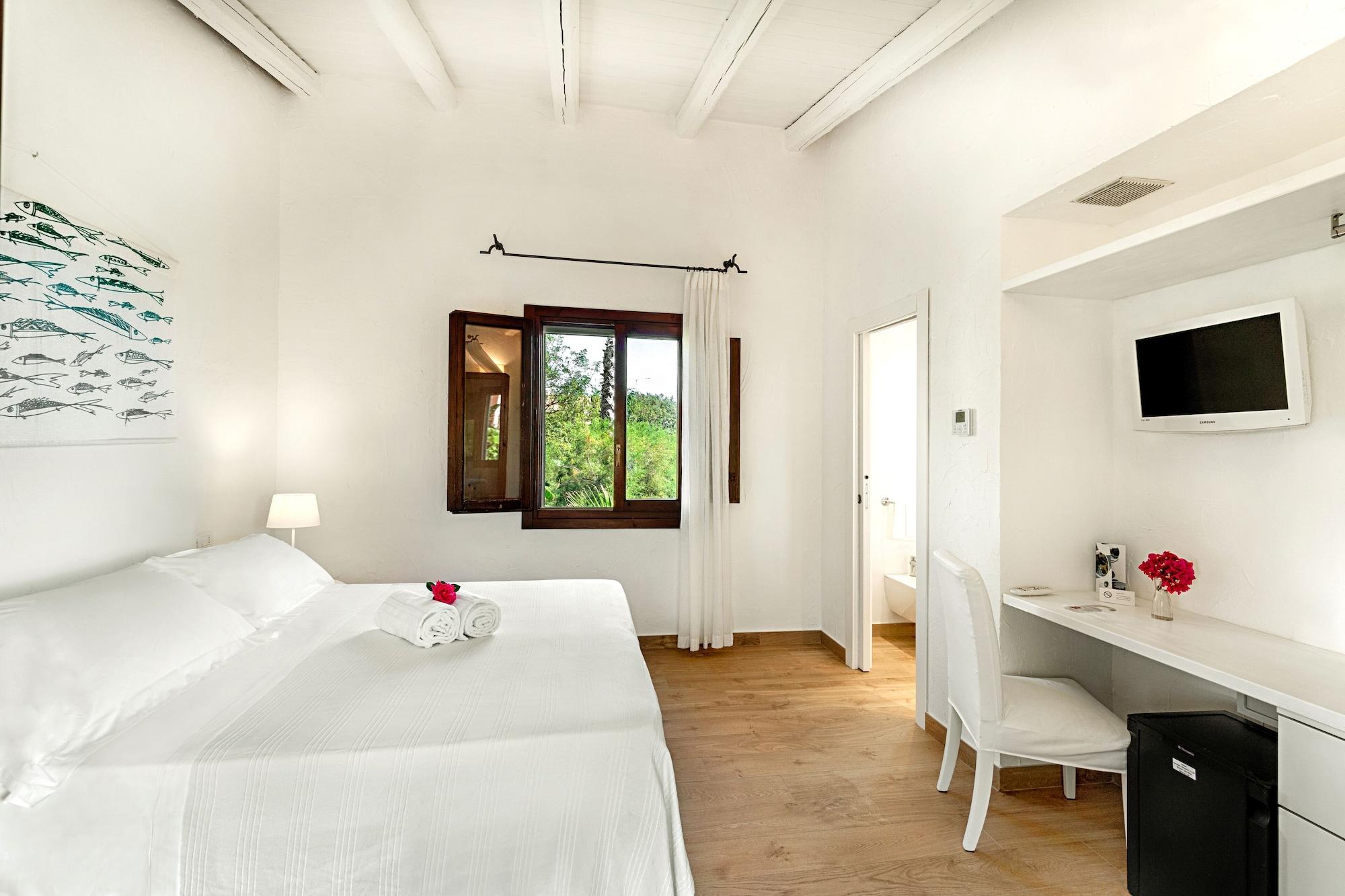 Hotel Villa Mediterranea Lido di Noto Exterior foto
