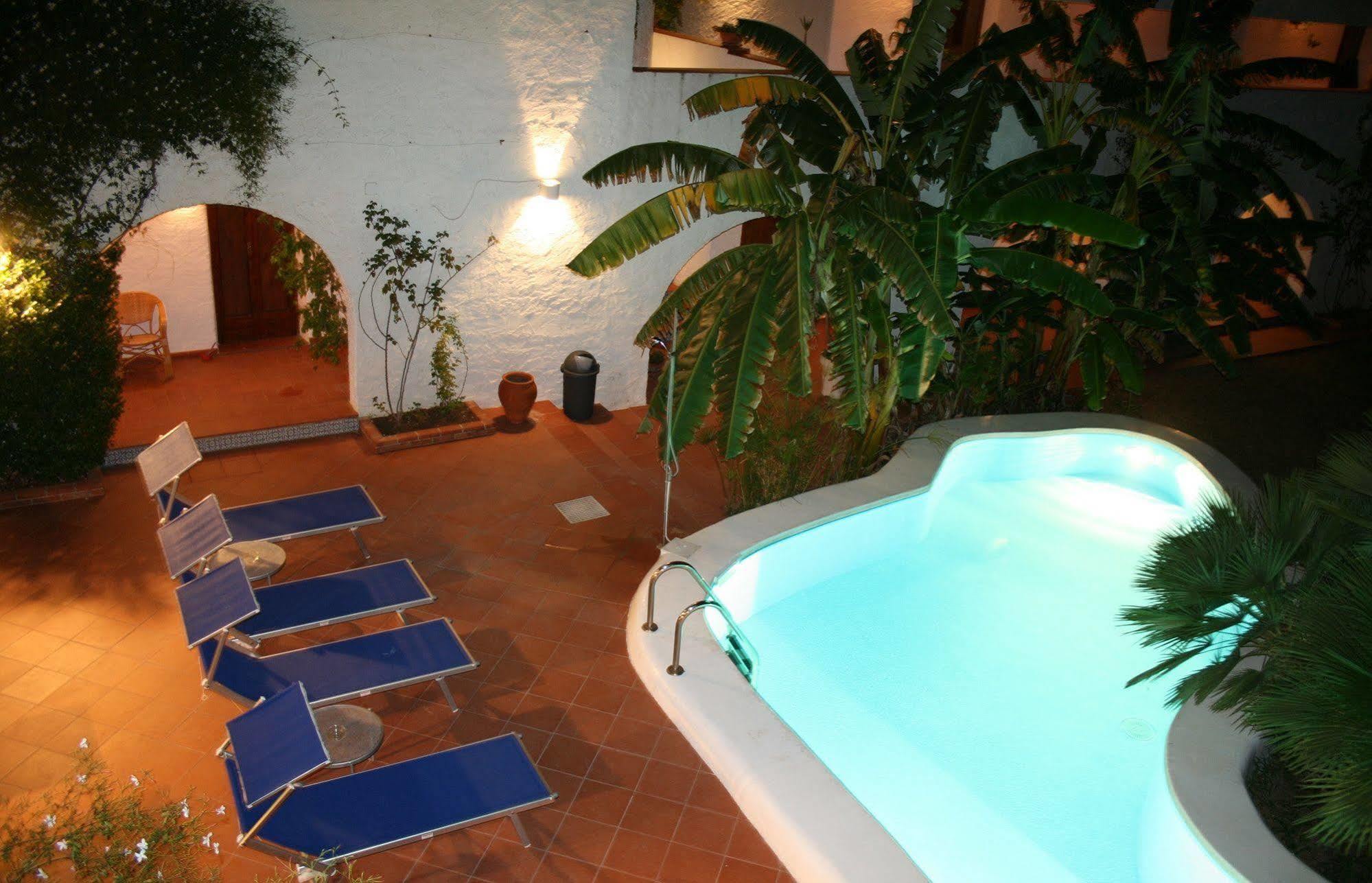 Hotel Villa Mediterranea Lido di Noto Exterior foto